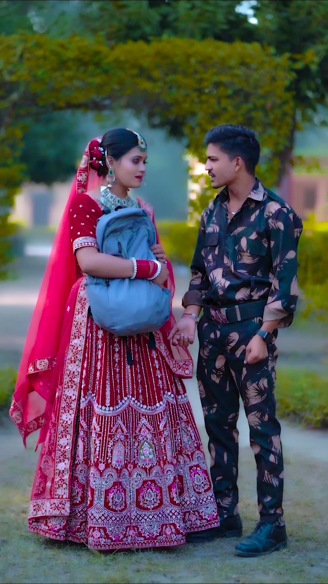 Tumhare lia maa ke sare gahne bech dia