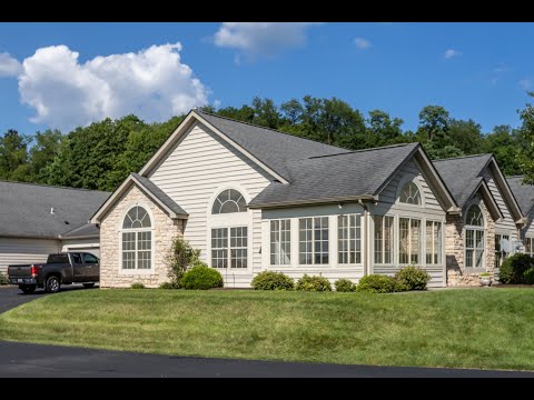 1901 Golf Course Drive, Washington, PA home video tour