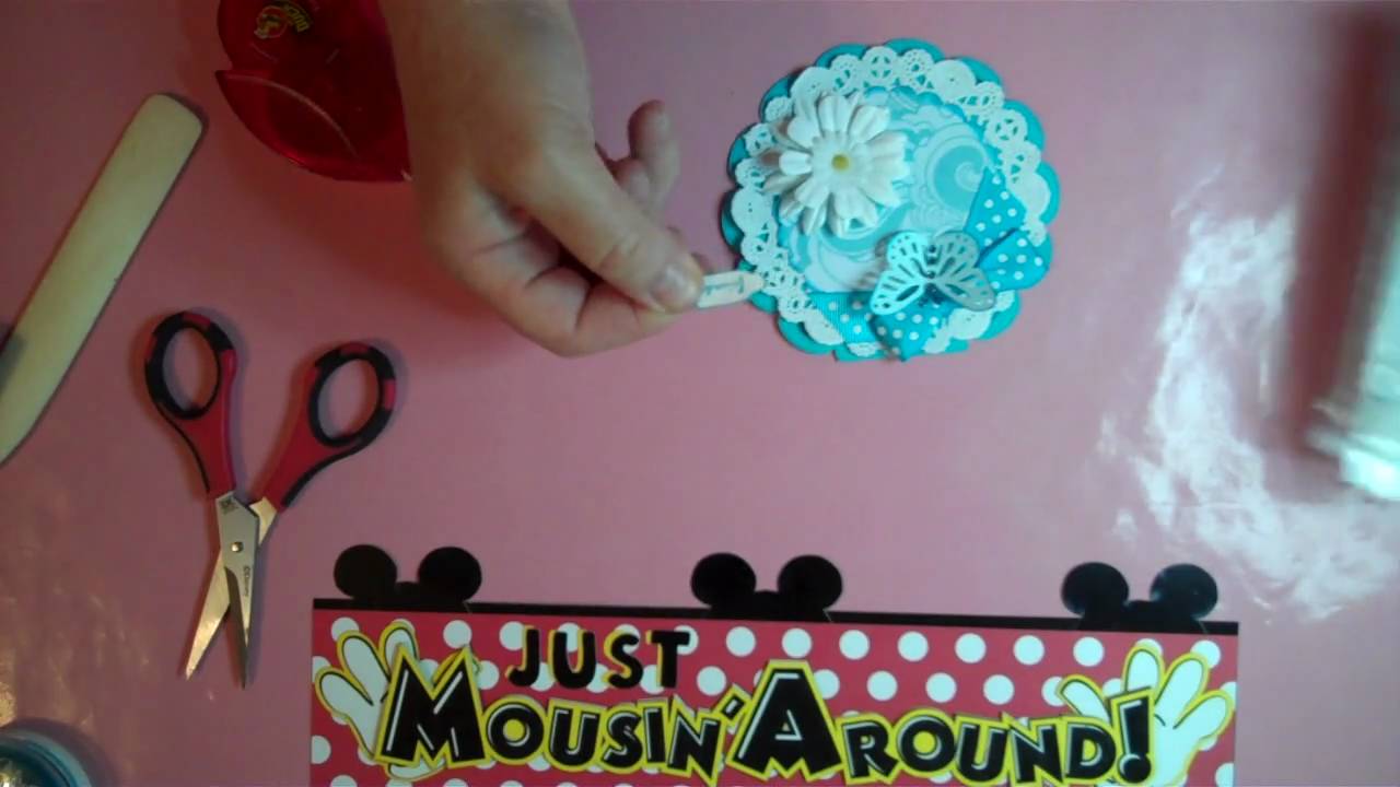 Scalloped doily card