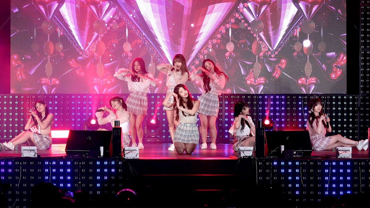 180427 러블리즈 (Lovelyz) Full ver. 그날의 너 + 안녕 + 지금 우리 + 아츄 [노동자 음악대축제] 4K 직캠 by 비몽