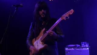Khruangbin - People Everywhere (Still Alive) LIVE Paris 2018