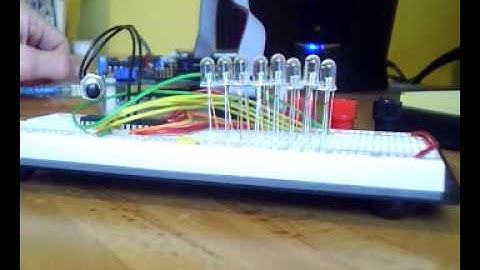 AVR ATmega8 blinking 8 LEDs