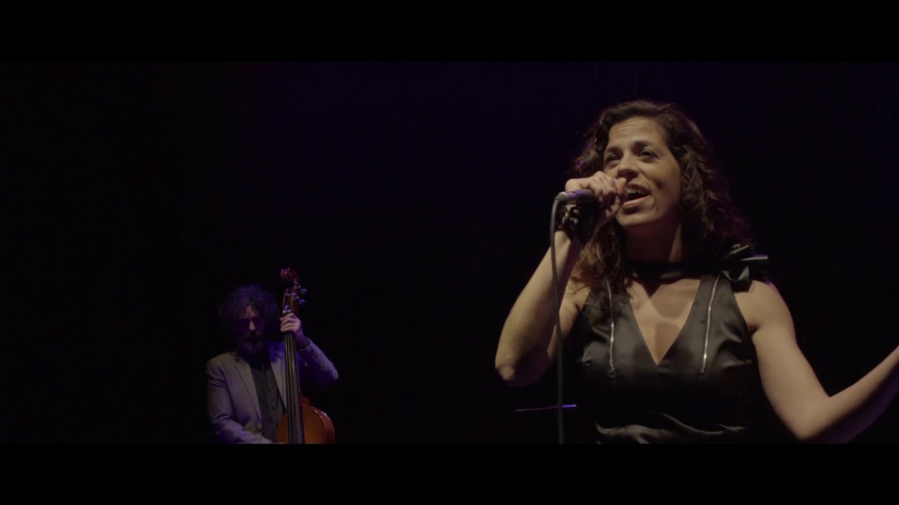 MAIA CASTRO Cinco de agosto (Videoclip Oficial) YouTube