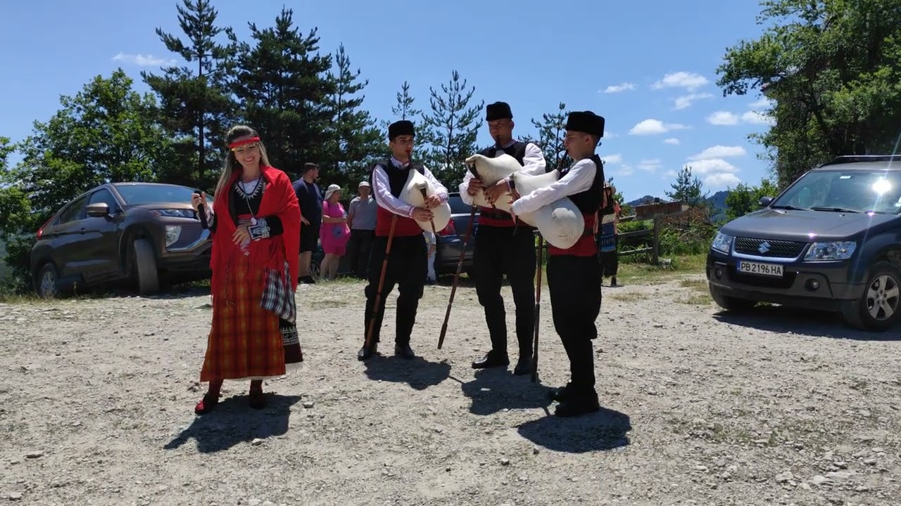 Севджан Рамадан и съпровод с Каба гайда на Еньовден