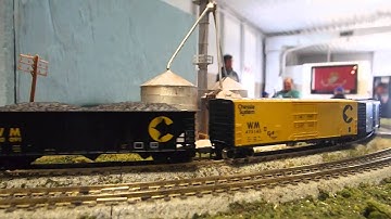 Chessie System Train on the T-Trak Layout at the 2014 Ohio N Scale Weekend 5/18/14