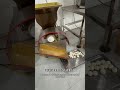 Dough splitting machine