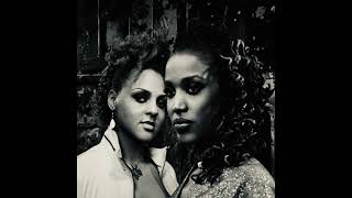 Watch Floetry Hello video