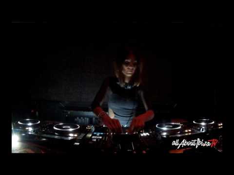 STEPHANIE ROSSE · SANKEYS SABADO at SANKEYS IBIZA © AllaboutibizaTV
