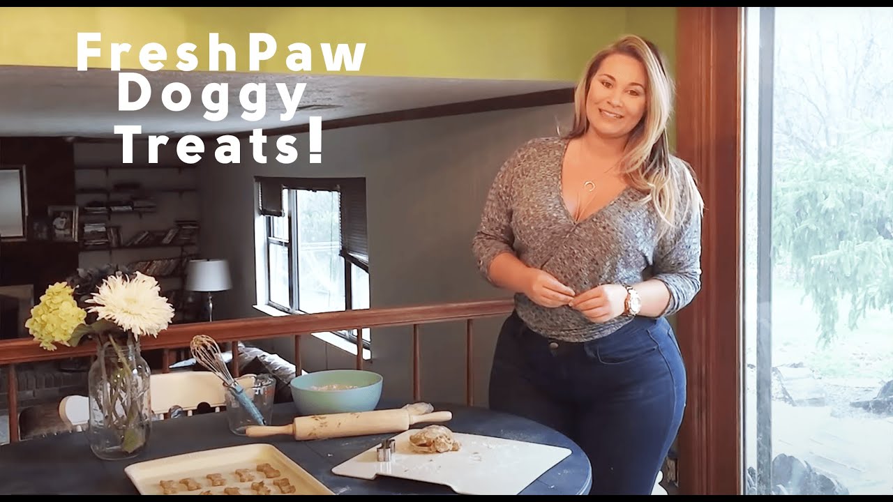 Olivia Jensen Reviews the Fresh Paw Box - Healthy Doggy Treats