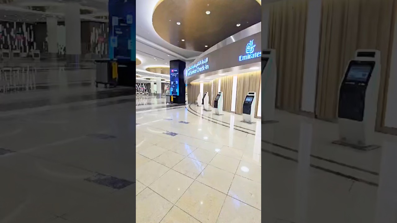 Emirates First and Business class Check-in Area 