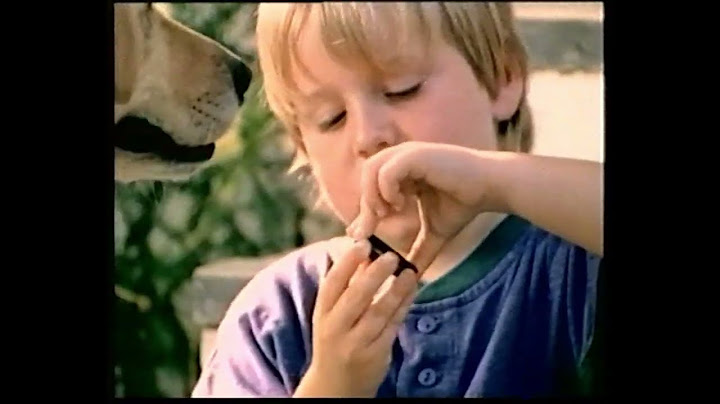 "How To Eat An Oreo" Oreo TV Commercial