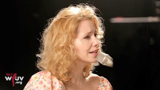 Nellie McKay - "Dreamliner" (Live at WFUV)