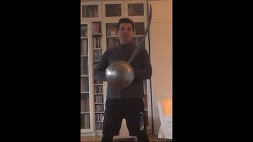 Extended guard and attack from the 45 degree angle with shamshir and separ