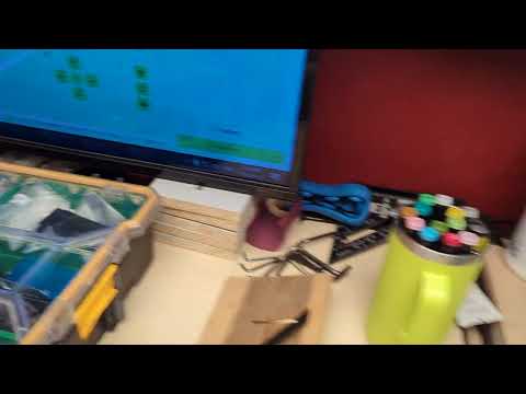 [Laser cut and engrave] Laser cutting machine working on wood pieces