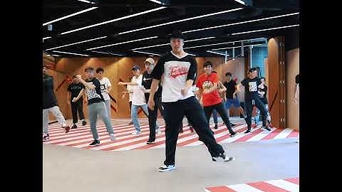 R Open House 2017 - Popping by Timothy