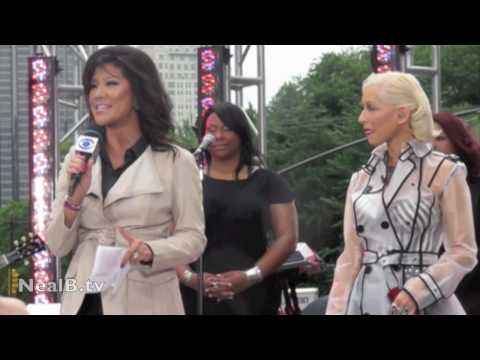 Christina Aguilera - Live on the CBS Early Show: P...