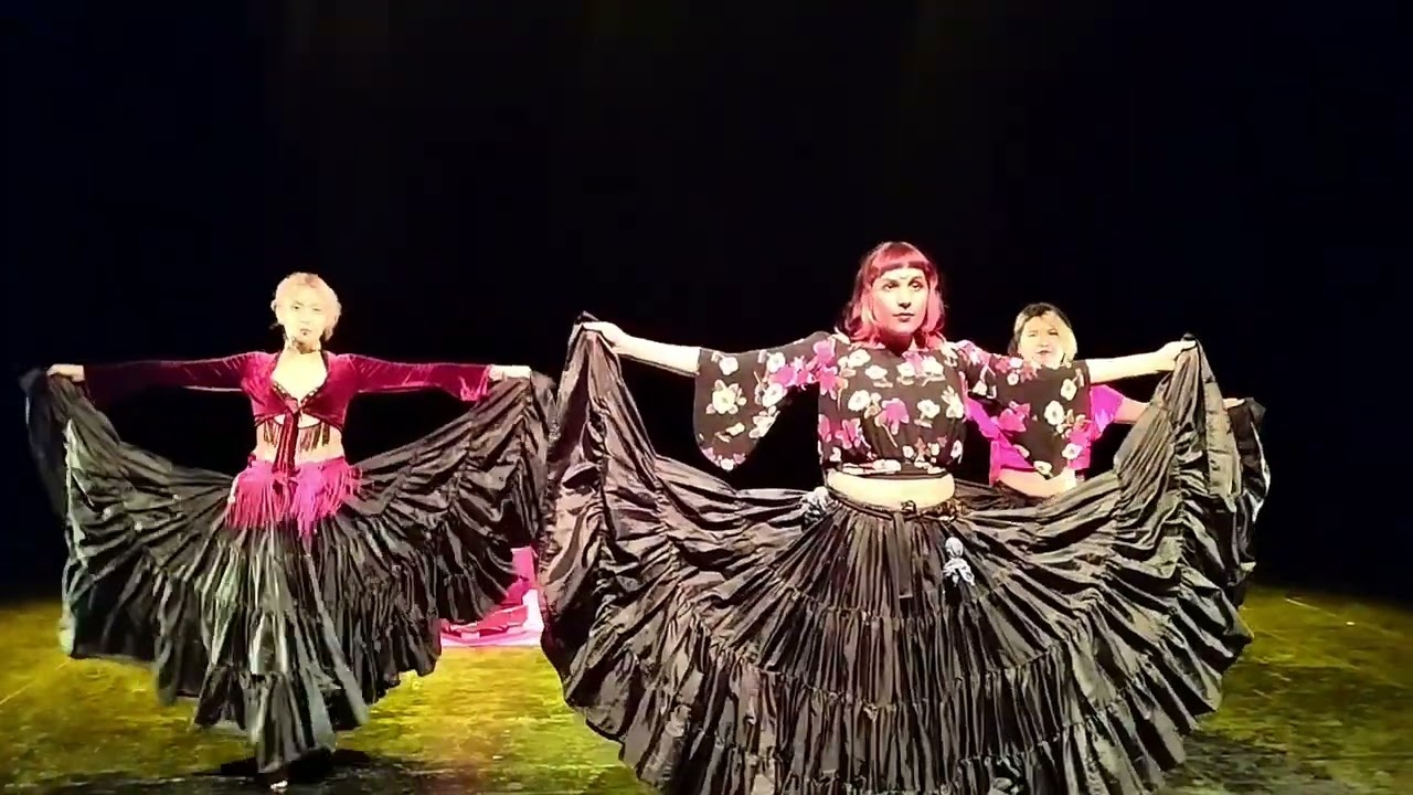 The Lunas Tribe/ Gypsy Moth Mx en VESTA  de Cooltura 