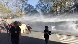 Jets de pierres contre gaz lacrymogènes : casseurs et forces de l'ordre s'affrontent à Paris