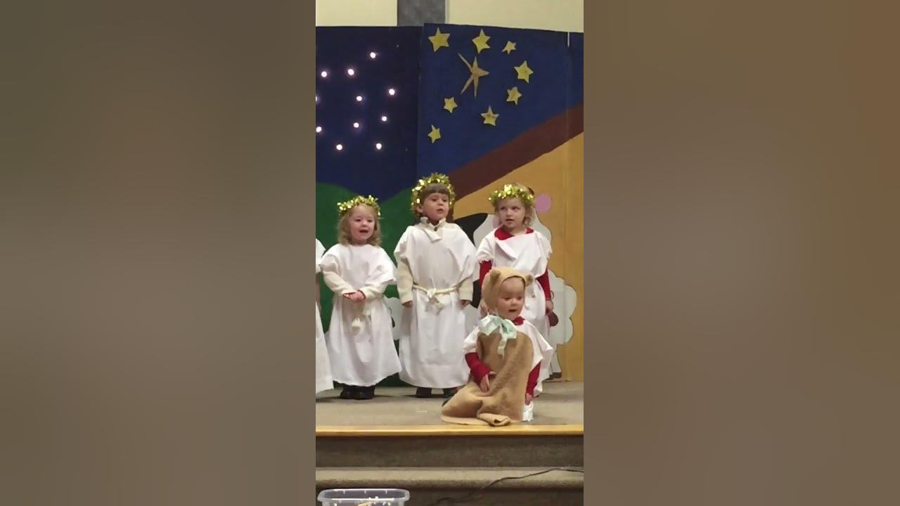 Son Sings Silent Night Hilariously Loud! 🤣 (🎥: ViralHog)