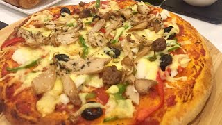 #بيتزاباللبن اروع وألذ بيتزا مذاق يا سلام/Recette de pizza facile / Easy #homemade pizza# 