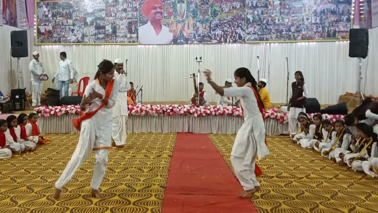 खुप सुंदरफुगडी ज्ञानेश्वरी मुला मुलींची वारकरी शिक्षण संस्थाआळंदी अध्यक्ष नारायण म खंदारे 9822835790