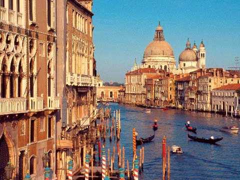 Charles Aznavour & Julio Iglesias Que C'est Triste Venise