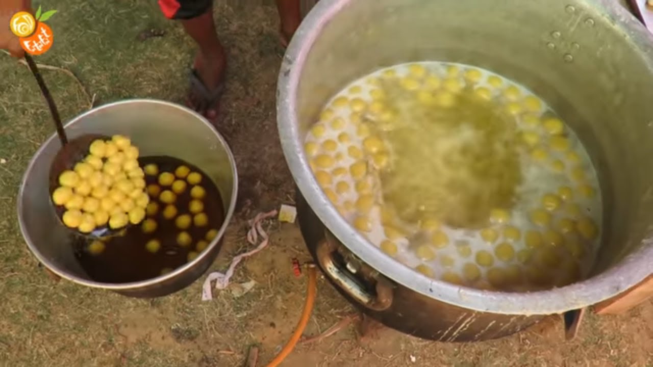 Sponge Rasgulla रसगुल्ला बनाने की विधि Bengali Rasgulla - Amazing Cooking India | Food Fatafat