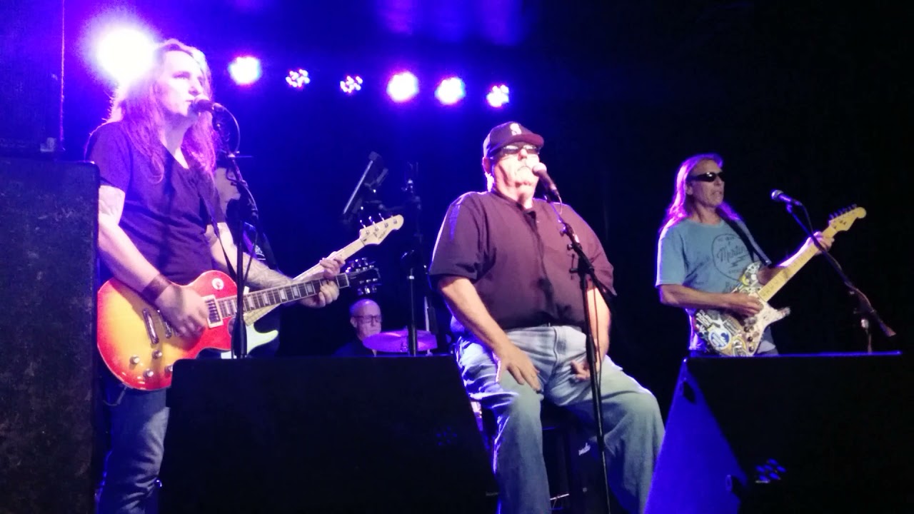 Tom Davenport, Patrick Boyle, Doug Reese, George Blessing and Danny Stancik   I Gotta Wear Shades