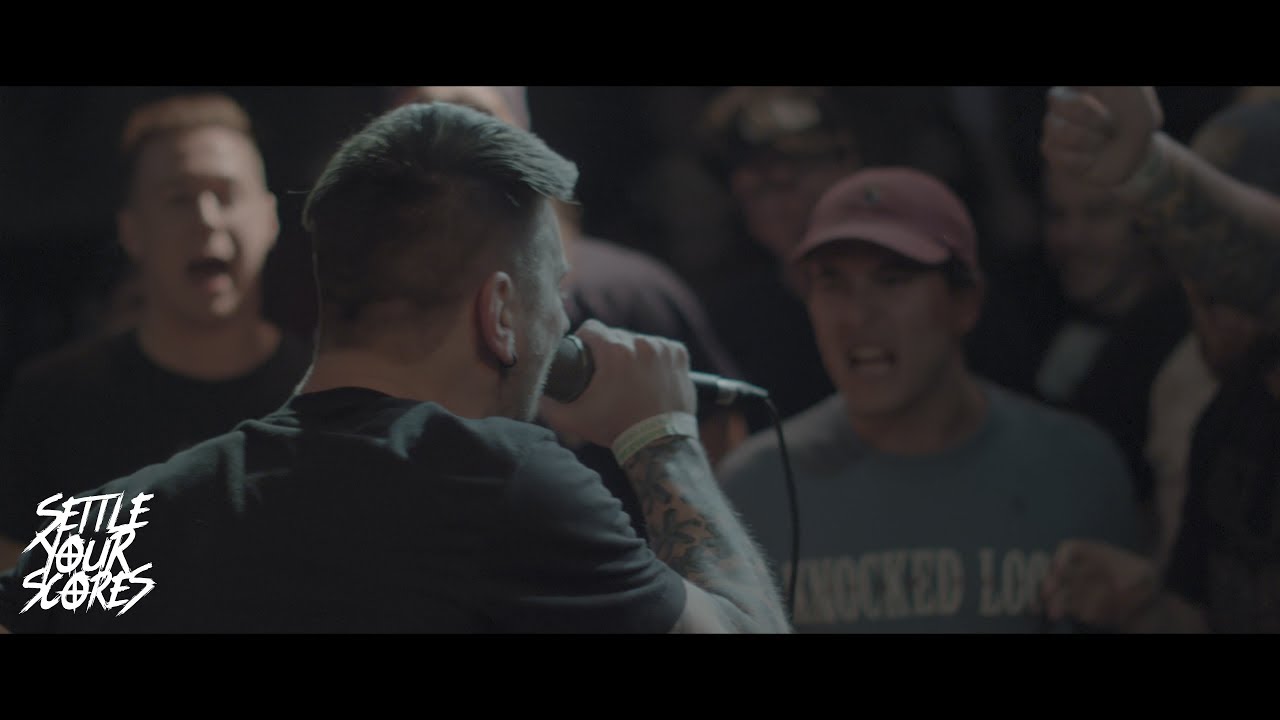 ⁣Settle Your Scores - Stuck In The Suburbs (OFFICIAL MUSIC VIDEO)