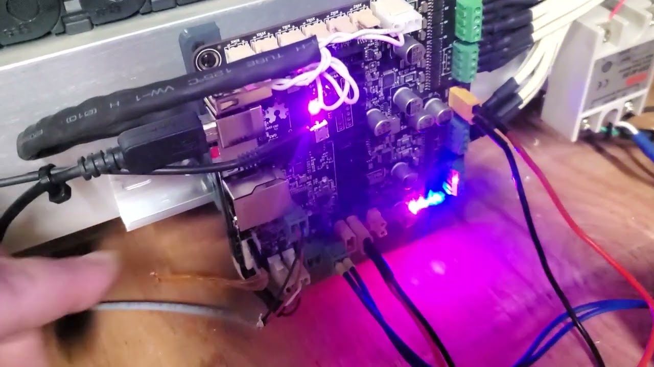 Smoothieboard V2, Mill/Router conversion (Part 5)- Minimal config and firmware flash.