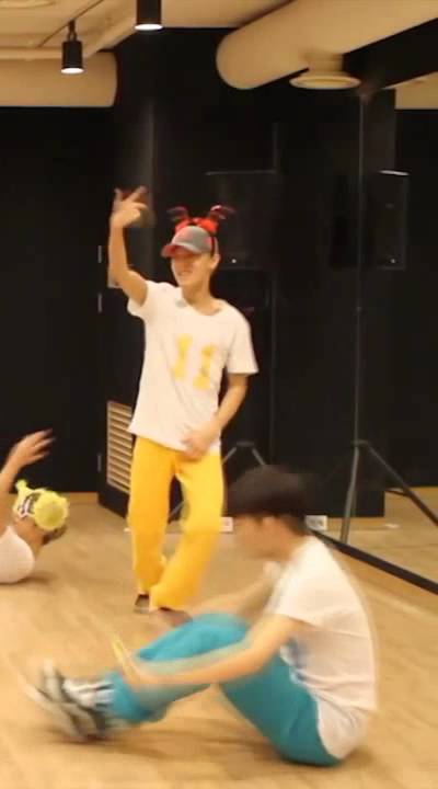 TEENTOP 긴생머리그녀 안무연습 Ricky ver.