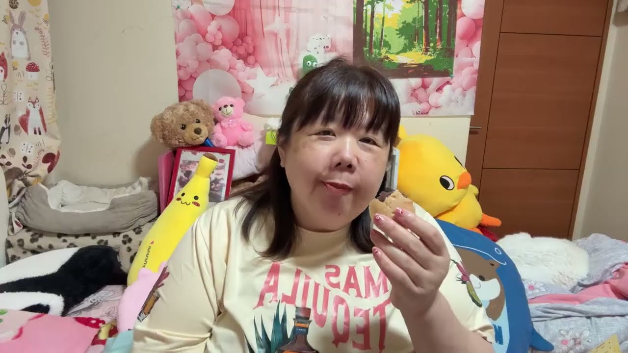 娘に貰った母の日のプレゼントを食べるライブ🥰💖