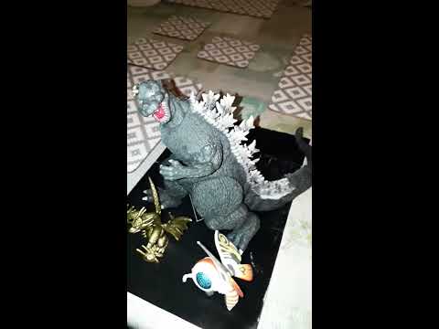 Godzilla figures by Bandai in China - YouTube