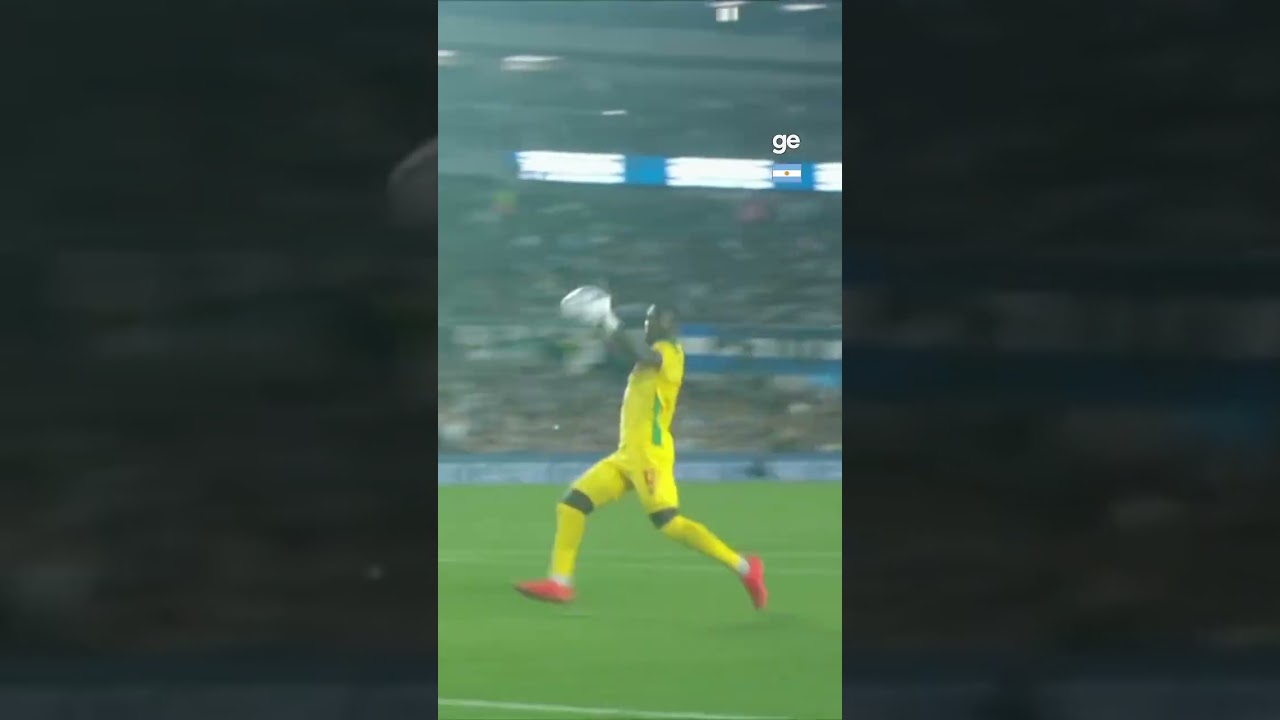 MAIS UMA CHANCE DE MESSI! | #shorts | ge.globo