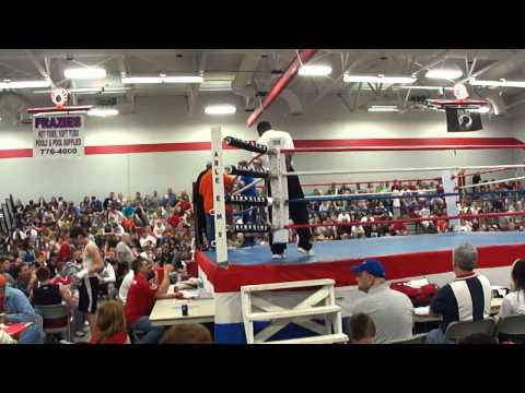 Austin Rideouts hook for books fight 2011