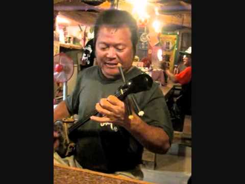 沖縄離島　小浜島　「あーじゅ」居酒屋　店主♪