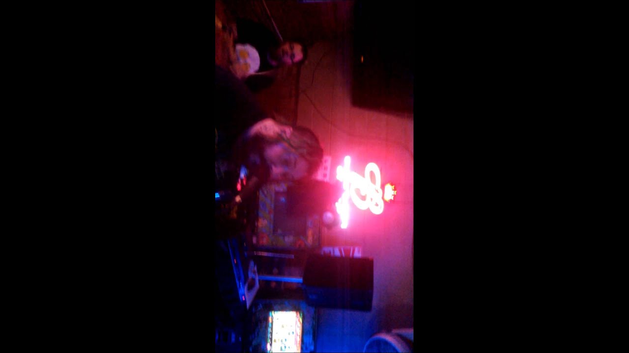 Dirty Reggae Punx "3 little pigs"