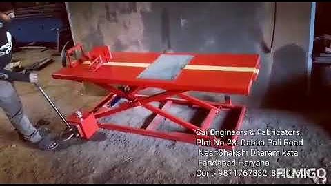 Motorcycle Repair Service Bay ( SAI ENGINEERS & FABRICATORS)