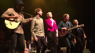 Tina Dickow &amp; Teitur - All My Mistakes (afslutning på live koncert i Falconer Salen 9. dec. 2014)