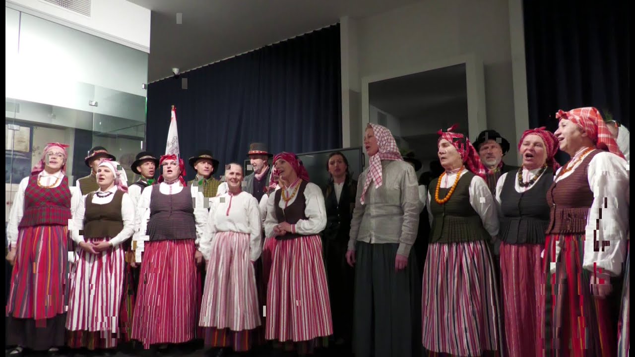 Folkloro ansamblio „Platelē‟ pasirodymas apie rašytoją Žemaitę (Juliją Beniuševičiūtę-Žymantienę)