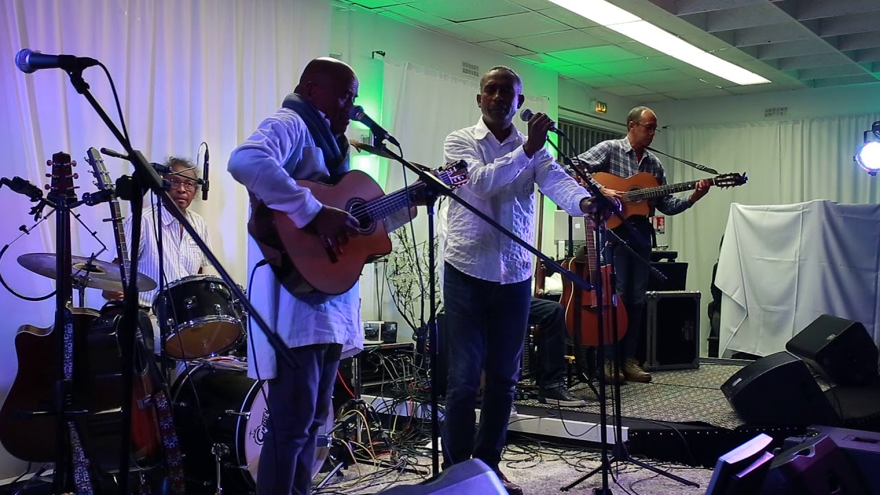 Ao izy e. Mahaleo 45e