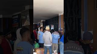 Antrian Pembeli Tiket Offline di Pelabuhan Bima‼️