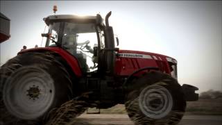 Man up with Massey: The most productive CVT in Hay -- with French subtitles