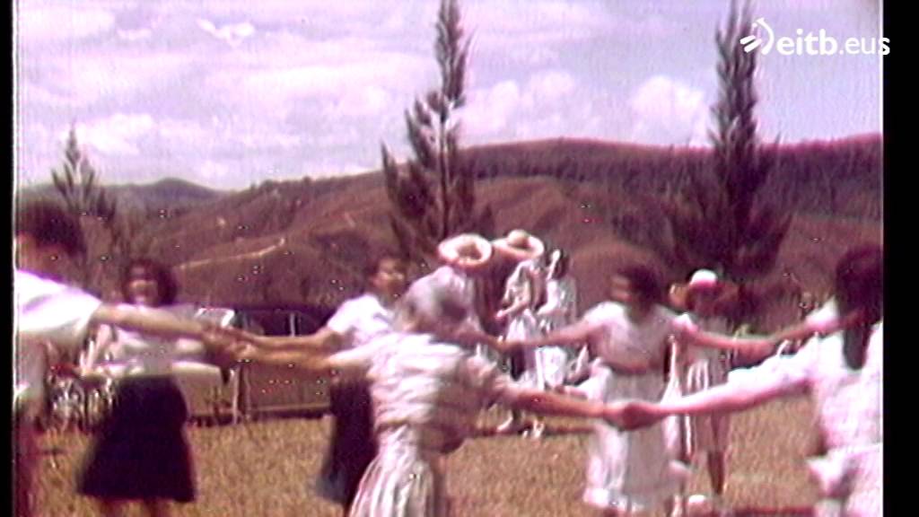 Cuando la ikurriña solo ondeaba en Iparralde y en las euskal etxeak