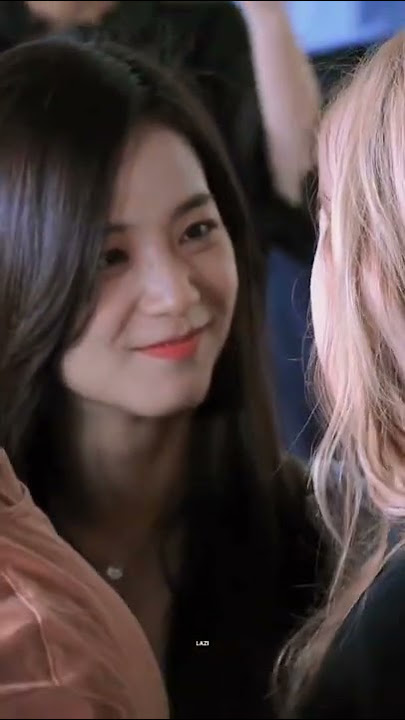 When Jisoo made Rosé smile #shorts
