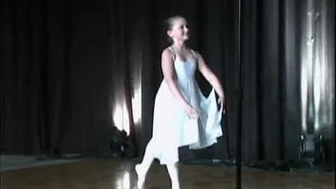 Emma Reece performs Ballet
