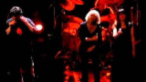 Magma - Ëmëhntëhtt-Ré pt. II (extract live Bourg Les Valence 1.mai.2009)