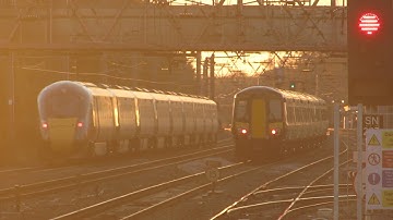 GWR Class 387 passing West Ealing for Didcot Parkway.