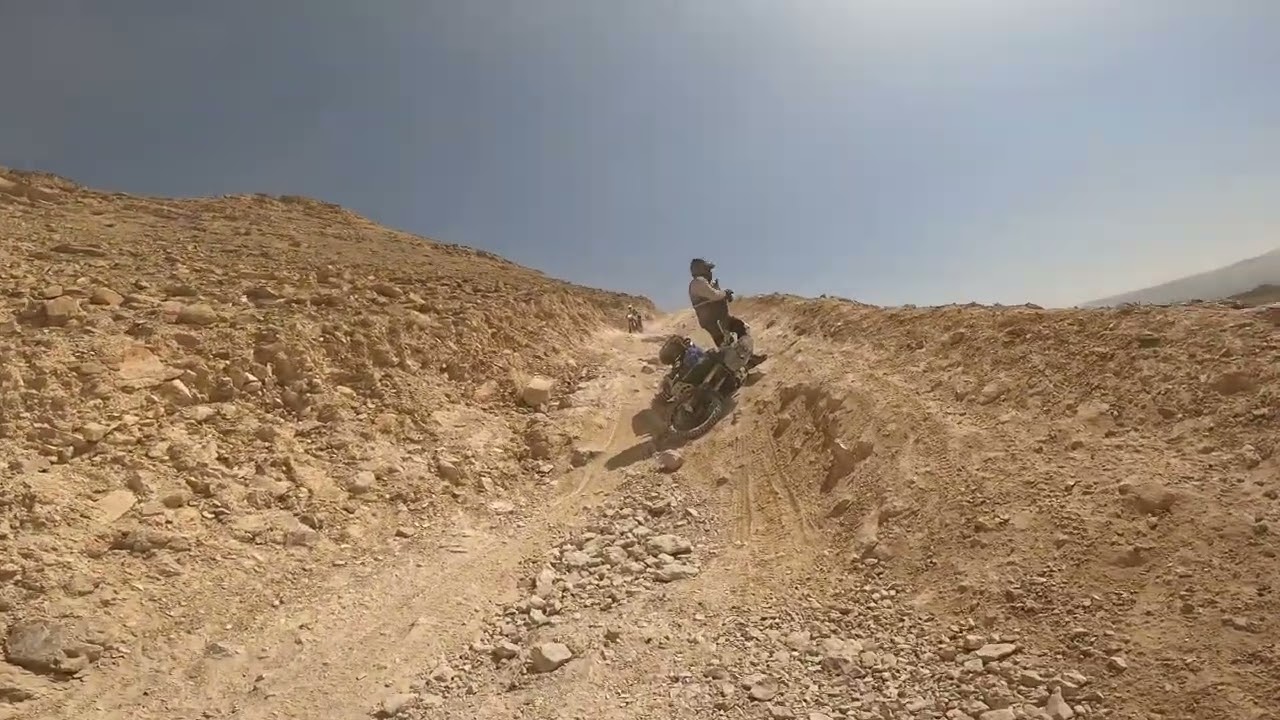 אלמוג למצוקי דרגות נחל תמרים סיבוב המוות וחזרה למעלה אדומים