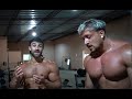 Bodybuilder sneezes * Бодибилдер чихает